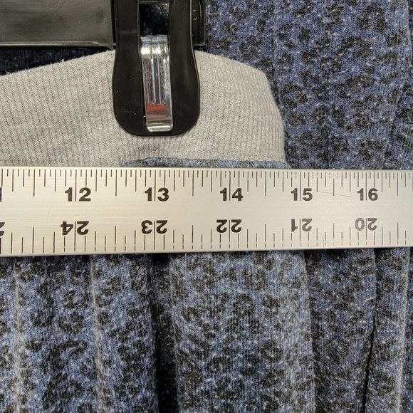 2 Piece Splendid Blue Gray Leopard Long Sleeve Pajama Set Super Comfy M - Picture 8 of 12